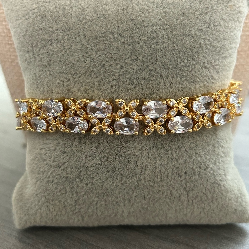 7” Double XO (Hugs & Kisses) Bracelet – 18K Gold Filled + AAA CZ – NWOT